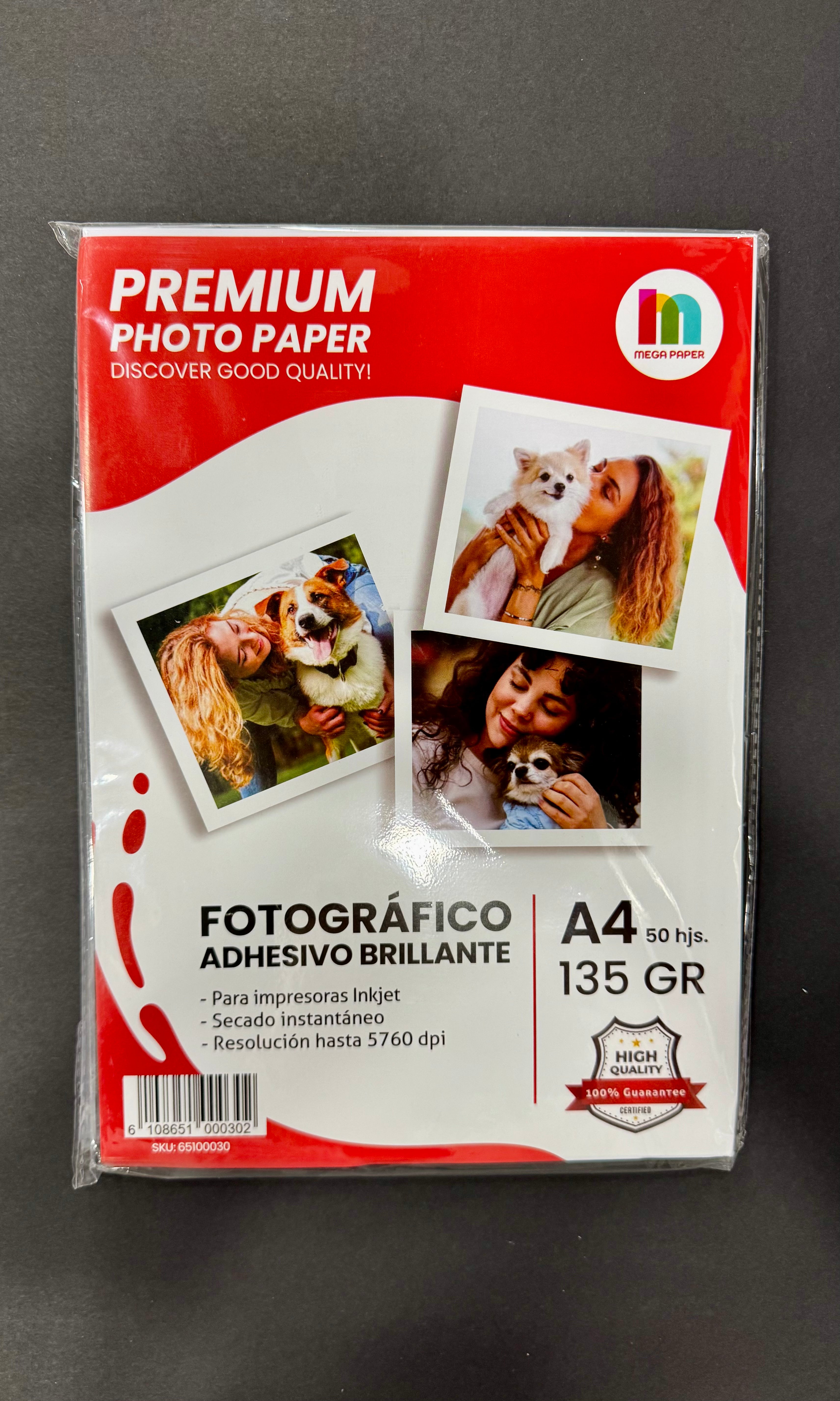 Papel Fotográfico Brillante Adhesivo A4 135 grs 50 hjs
