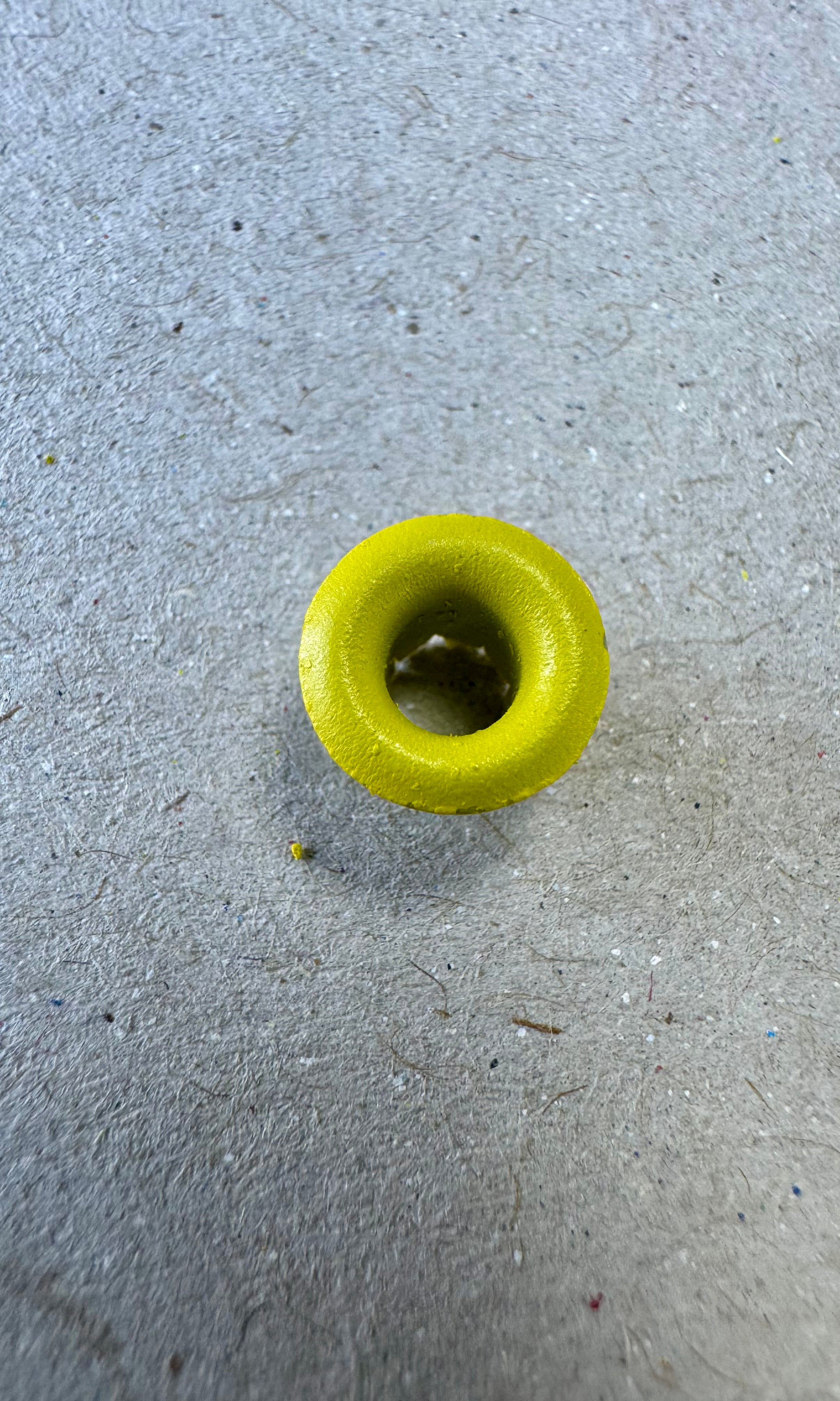 Ojetillo Metálico Amarillo 4MM 14 grs
