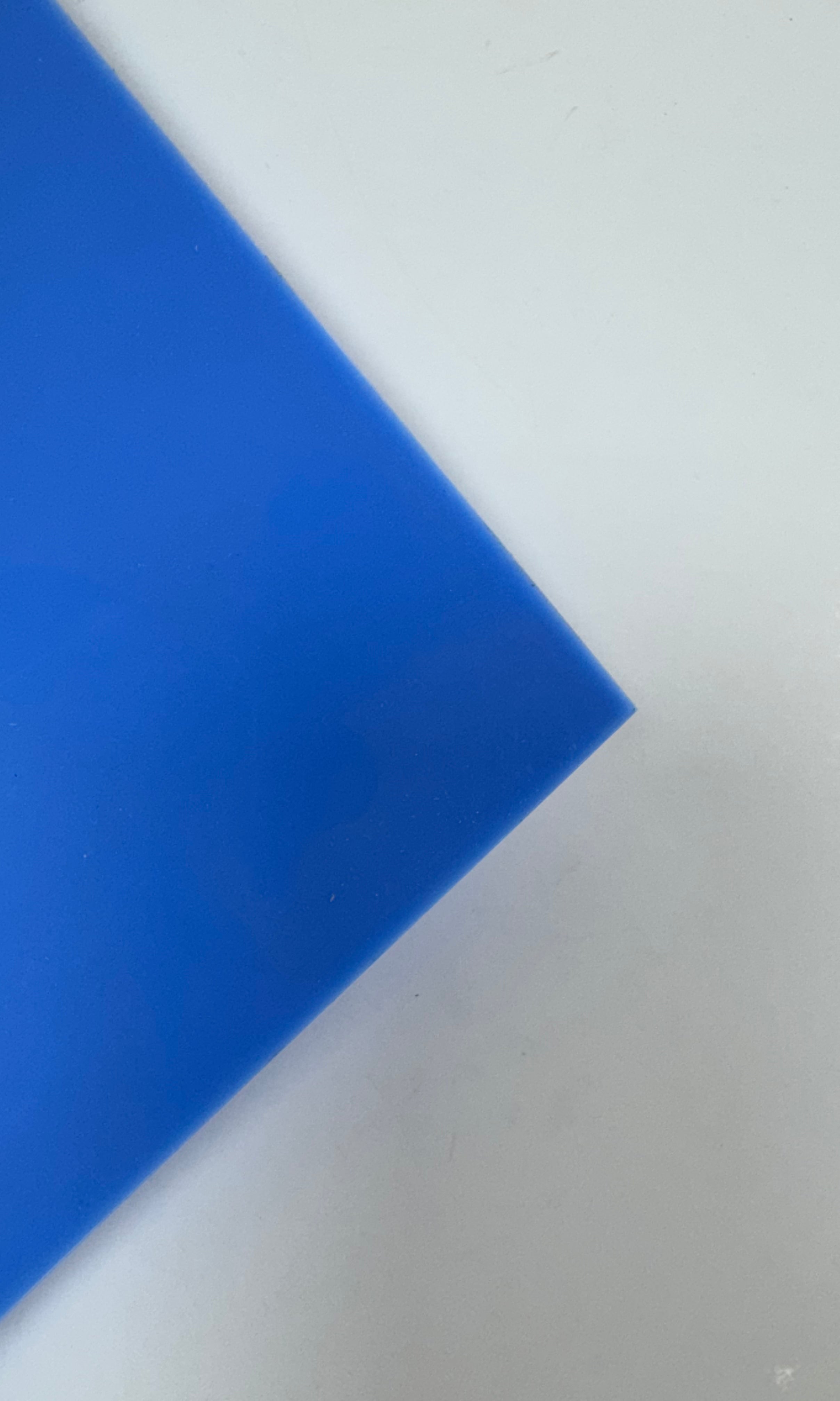 Acrílico 3 mm pastel azul 230 40x60 cm