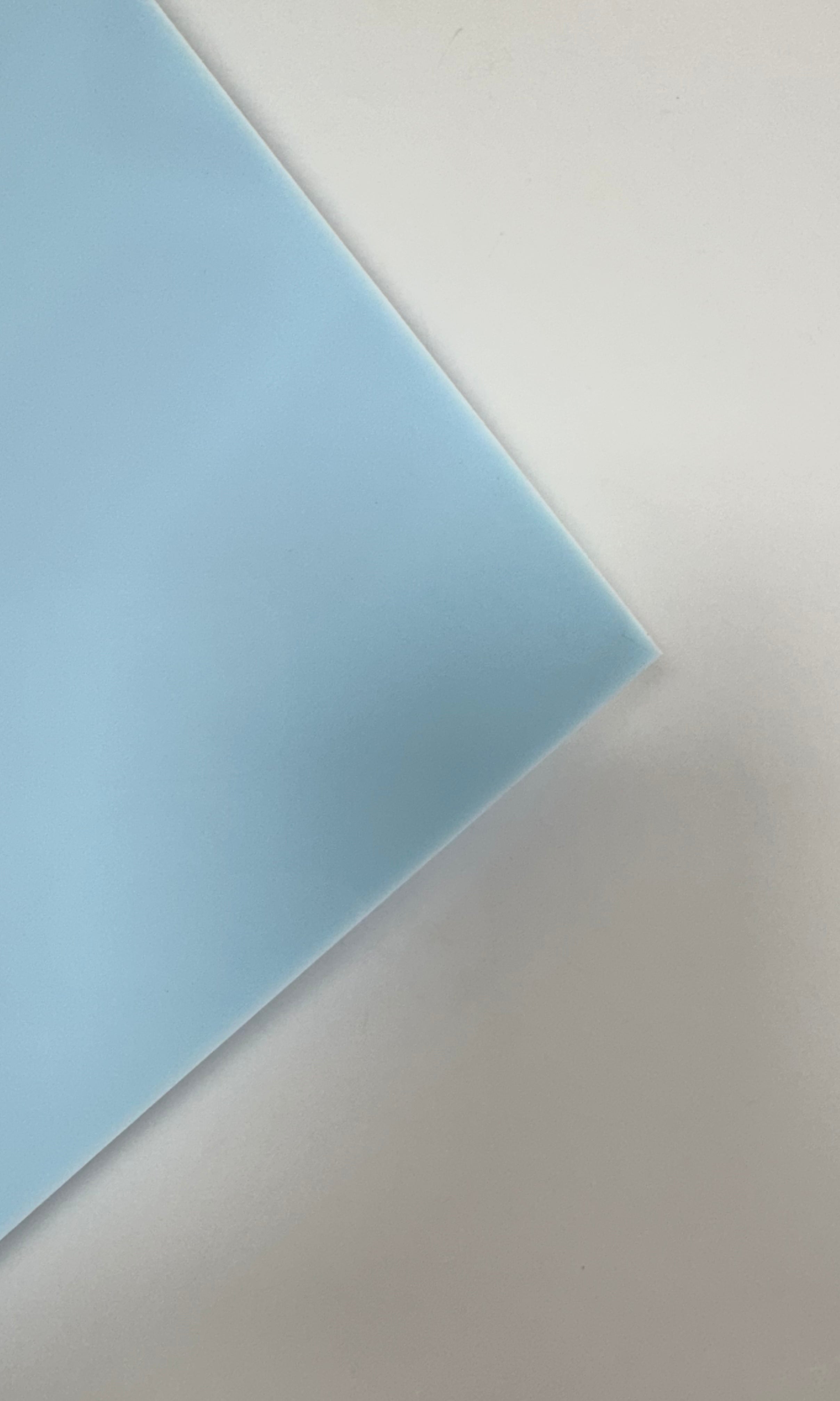 Acrílico 3 mm pastel baby blue 40x60 cm